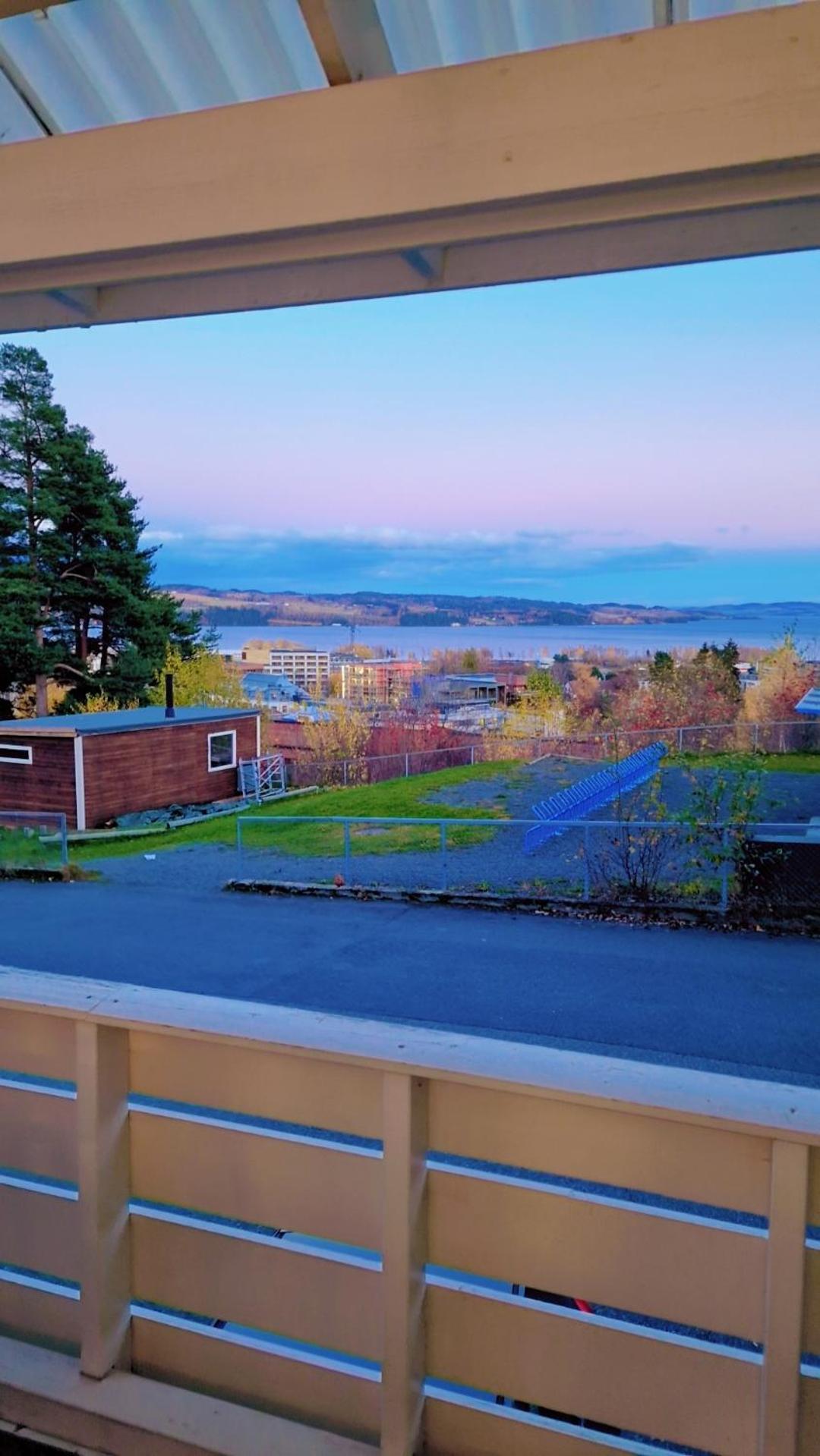 Room In Handsome Haven House Gjøvik Exterior foto